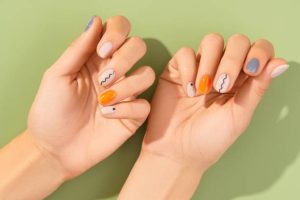 Learn the Art of Nail Design via Expert Courses of Guidance